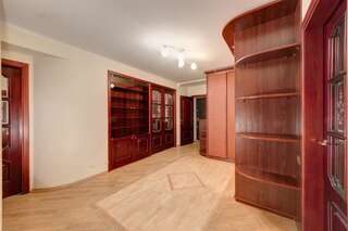 Апартаменты DESERT ROSE Киев Апартаменты с 3 спальнями-3