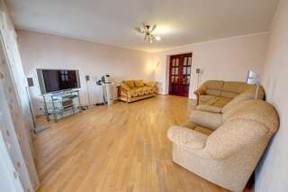 Апартаменты DESERT ROSE Киев Апартаменты с 3 спальнями-4